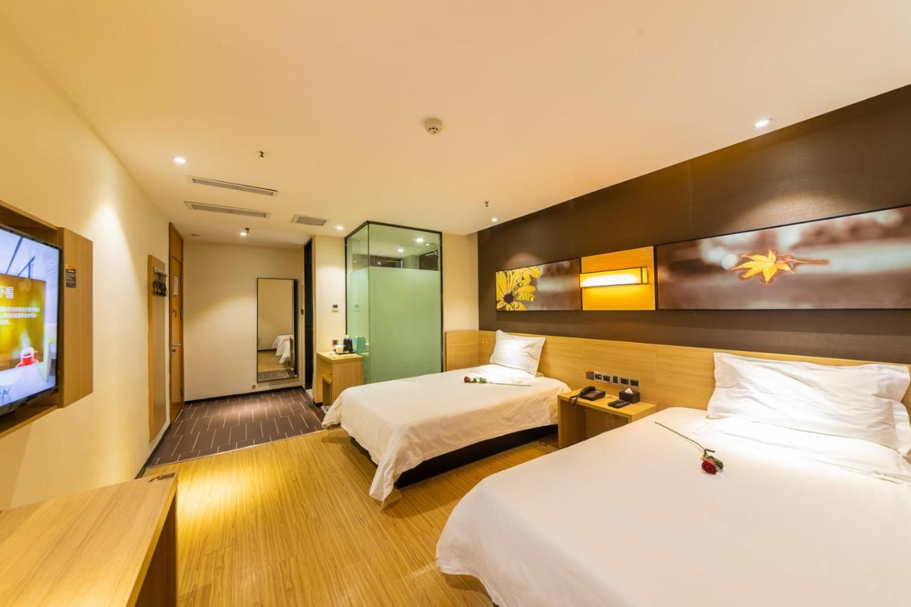 Iu Hotel Chongqing Jiefangbei מראה חיצוני תמונה