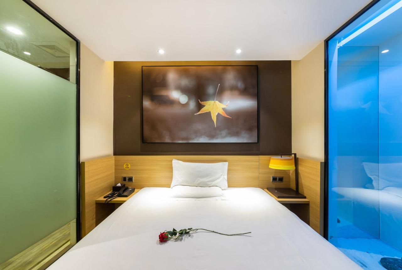 Iu Hotel Chongqing Jiefangbei מראה חיצוני תמונה